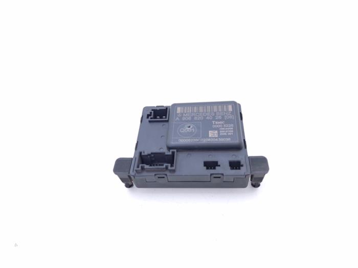 Usagé Ordinateur divers Volkswagen Crafter 2.5 TDI 30/32/35 Prix € 24,00 Règlement à la marge proposé par Automaterialen Ronald Morien B.V.