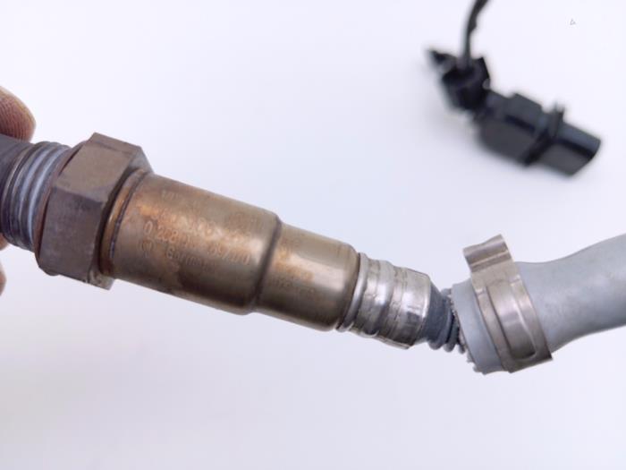Lambda probe from a Volkswagen Tiguan (5N1/2) 2.0 TSI 16V 4Motion 2013