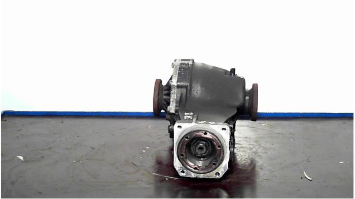 Gebrauchte Differential hinten Volkswagen Passat Variant (3B5) 2.3 VR5 Preis € 95,00 Margenregelung angeboten von Automaterialen Ronald Morien B.V.