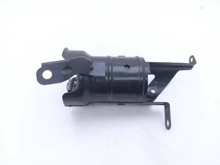 Gebrauchte Kraftstofffiltergehäuse Volkswagen Polo IV (9N1/2/3) 1.4 TDI 80 Preis € 25,00 Mit Mehrwertsteuer angeboten von Automaterialen Ronald Morien B.V.