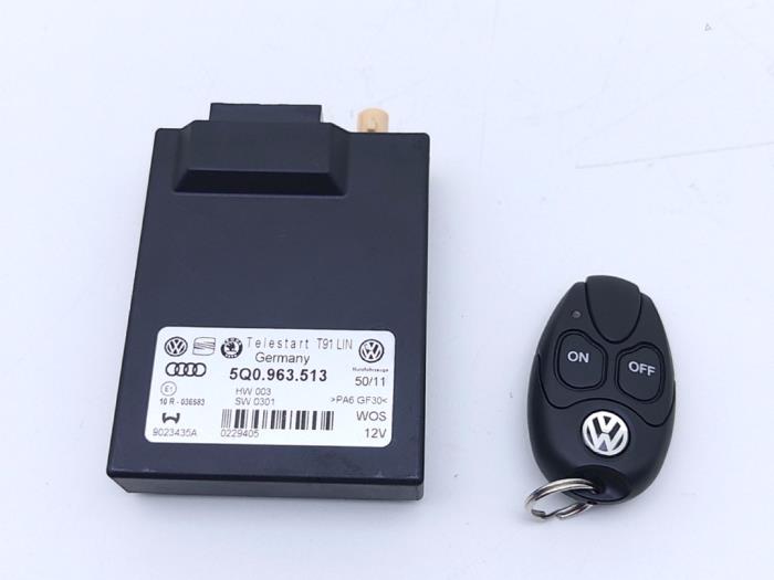 Usagé Ordinateur divers Volkswagen Golf VII (AUA) 1.6 TDI 16V Prix € 49,00 Règlement à la marge proposé par Automaterialen Ronald Morien B.V.