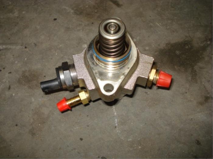 Gebrauchte Benzinpumpe Volkswagen Jetta IV (162/16A) 1.4 TSI 150 16V Preis € 125,00 Margenregelung angeboten von Automaterialen Ronald Morien B.V.