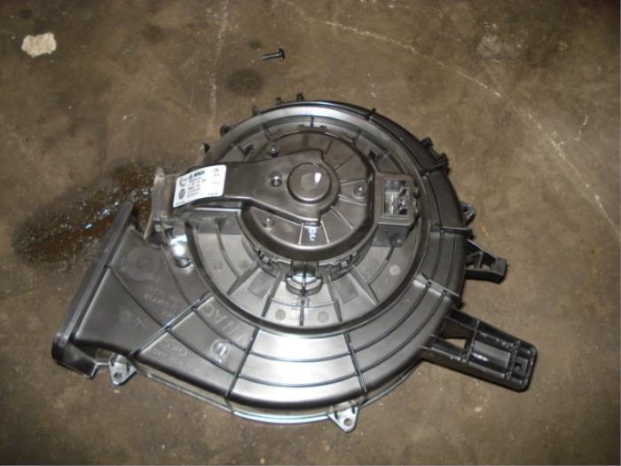 Heizung Belüftungsmotor van een Skoda Citigo 1.0 12V 2012