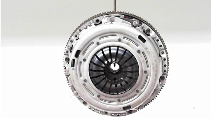 Neuf Kit embrayage (complet) Volkswagen Golf VI (5K1) 2.0 GTI 16V Prix € 272,25 Prix TTC proposé par Automaterialen Ronald Morien B.V.