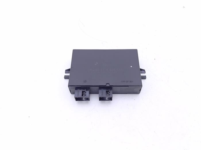 Usados Módulo PDC BMW Mini (R50/53) 1.6 16V Cooper Precio € 45,00 Norma de margen ofrecido por Automaterialen Ronald Morien B.V.