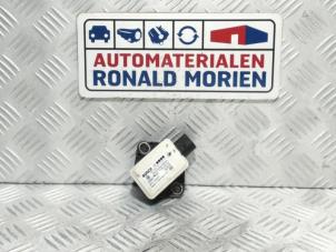 Używane Czujnik podwójny ESP Audi A4 Cabrio (B7) Cena € 45,00 Procedura marży oferowane przez Automaterialen Ronald Morien B.V.