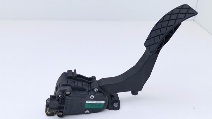 Begagnade Gaspedalsensor Volkswagen Polo IV (9N1/2/3) 1.2 12V Pris € 9,99 Marginaltabell erbjuds av Automaterialen Ronald Morien B.V.