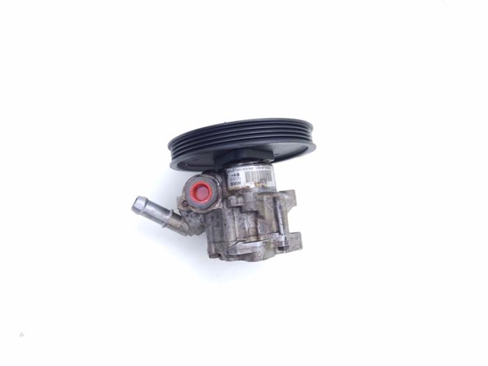 Usagé Pompe de direction BMW 3 serie (E90) 320d 16V Prix € 24,00 Règlement à la marge proposé par Automaterialen Ronald Morien B.V.