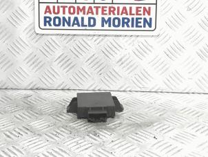 Używane Sterownik Rózne Volkswagen Phaeton (3D) 5.0 V10 TDI 4Motion Cena € 19,00 Procedura marży oferowane przez Automaterialen Ronald Morien B.V.