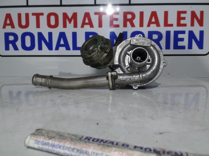 Turbo van een Opel Corsa D 1.3 CDTi 16V ecoFLEX 2012