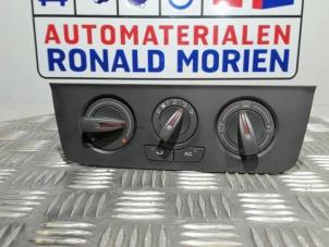 Usagé Panneau de commandes chauffage Seat Ibiza IV (6J5) 1.2 12V Prix € 20,00 Règlement à la marge proposé par Automaterialen Ronald Morien B.V.