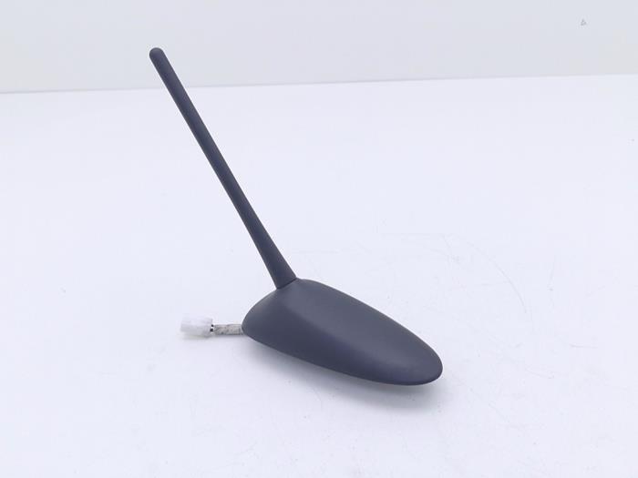 Używane Antena GPS Lexus CT 200h 1.8 16V Cena € 65,00 Procedura marży oferowane przez Automaterialen Ronald Morien B.V.
