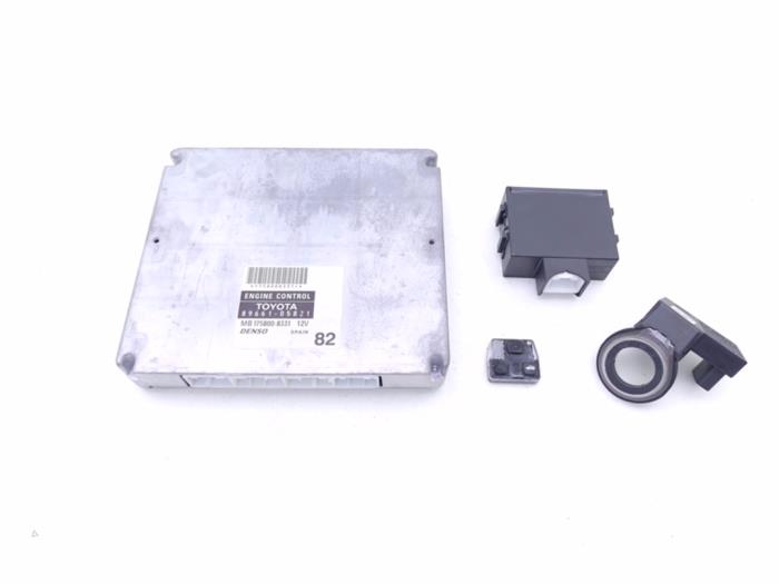 Used Engine management computer Toyota Avensis Wagon (T25/B1E) 2.2 D-4D 16V D-CAT Price € 49,00 Margin scheme offered by Automaterialen Ronald Morien B.V.