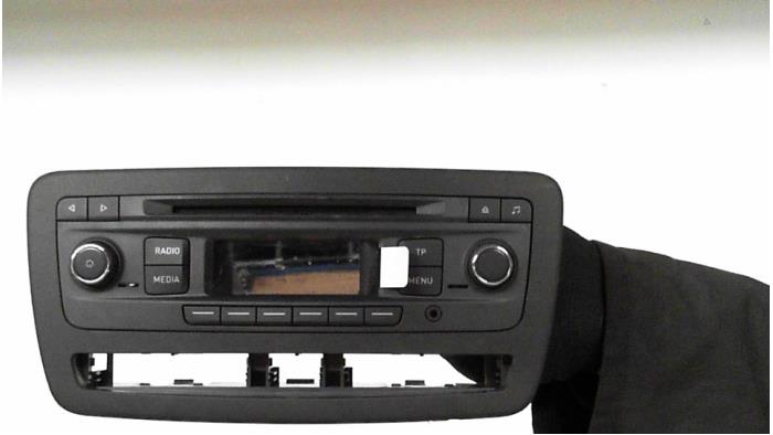 Radio Seat Ibiza IV 1.4 16V - W06J1035153G TECHNISAT