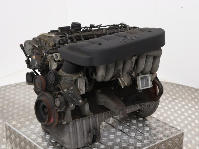 Usagé Moteur Mercedes S (W220) 3.2 S-320 CDI Prix € 995,00 Règlement à la marge proposé par Automaterialen Ronald Morien B.V.