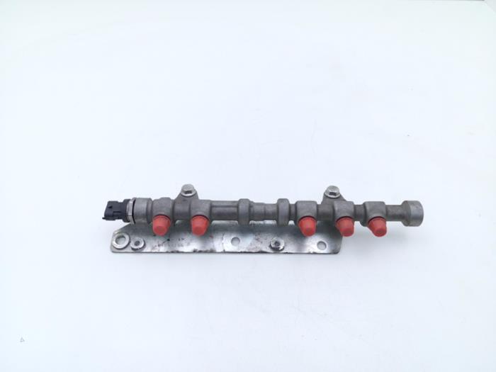 Usagé Distributeur de carburant Opel Corsa D 1.3 CDTi 16V ecoFLEX Prix € 54,99 Prix TTC proposé par Automaterialen Ronald Morien B.V.
