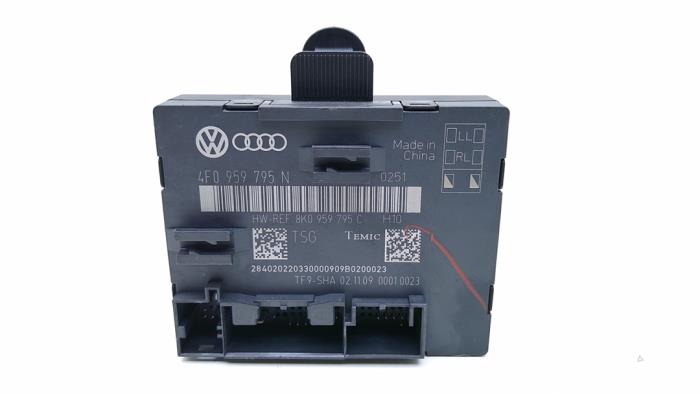 Usagé Ordinateur divers Audi A6 Avant (C6) 2.7 TDI V6 24V Prix € 29,00 Règlement à la marge proposé par Automaterialen Ronald Morien B.V.