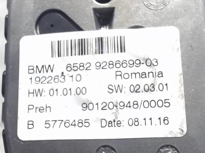 Panel obslugi nawigacji z BMW 3 serie (F30) 328d 2.0 16V 2014