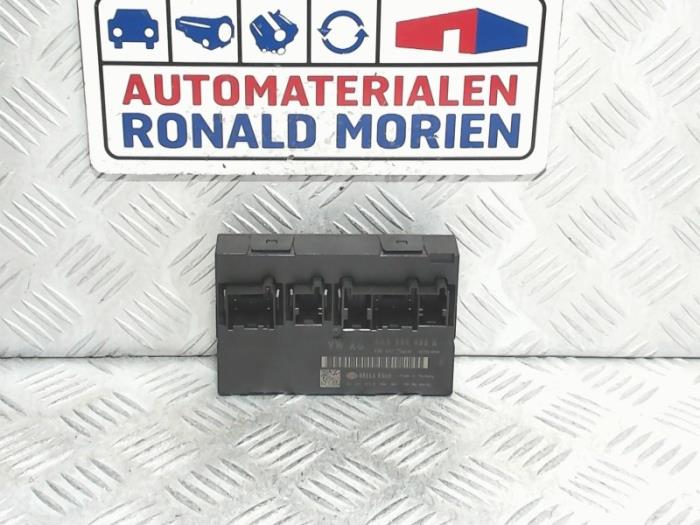 Used Body control computer Volkswagen Passat (362) 2.0 TDI 16V 140 Price € 35,00 Margin scheme offered by Automaterialen Ronald Morien B.V.
