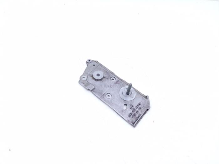 Gebrauchte Kettenkasten Deckel Audi A4 (B6) 2.0 20V Preis € 29,00 Margenregelung angeboten von Automaterialen Ronald Morien B.V.