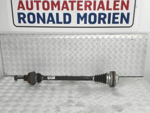 Usagé Arbre de transmission arrière gauche Audi Q5 (8RB) 2.0 TDI 16V Quattro Prix € 39,00 Règlement à la marge proposé par Automaterialen Ronald Morien B.V.