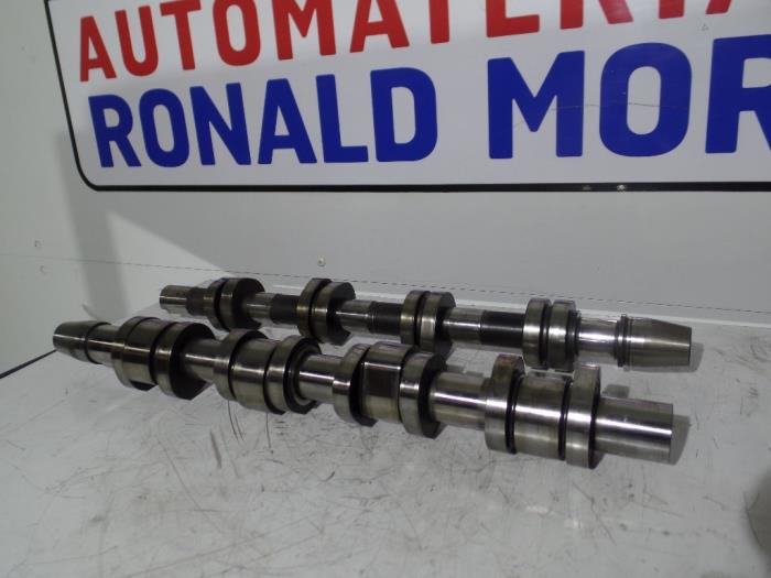 Usagé Kit arbre à cames Volkswagen Golf V (1K1) 2.0 TDI 16V Prix € 300,00 Règlement à la marge proposé par Automaterialen Ronald Morien B.V.