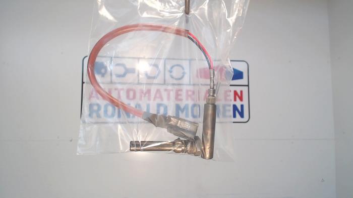 Usados Sonda Lambda Ford Transit 2.2 TDCi 16V Euro 5 Precio € 20,00 Norma de margen ofrecido por Automaterialen Ronald Morien B.V.