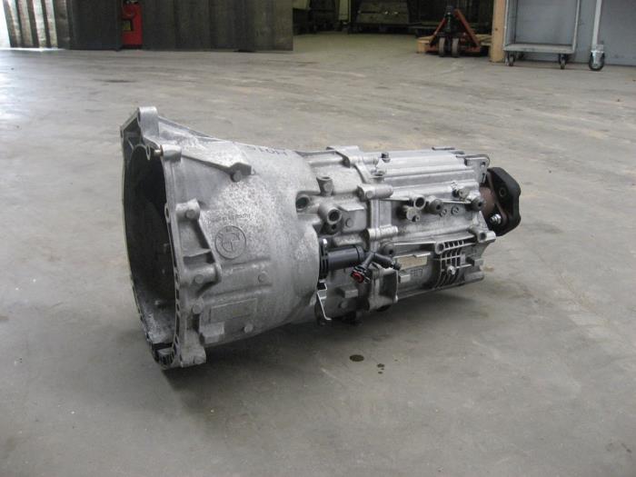 Gebrauchte Getriebe BMW 3 serie (E90) Preis € 950,00 Margenregelung angeboten von Automaterialen Ronald Morien B.V.