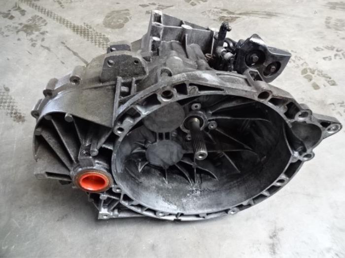 Gearbox Volvo C30 2.0 D 16V - D4204T 6N5R7002AB