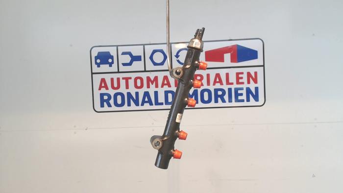Distribuidor de combustible de un Peugeot 308 2012