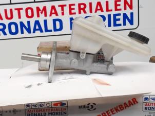 Used Master cylinder Renault Trafic New (FL) 2.0 dCi 16V 115 Price € 60,00 Margin scheme offered by Automaterialen Ronald Morien B.V.