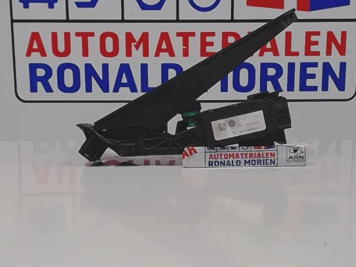 Begagnade Gaspedalsensor Volkswagen Passat Variant (3C5) 2.0 TDI 16V 135 Pris € 9,99 Marginaltabell erbjuds av Automaterialen Ronald Morien B.V.