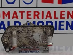 Usados Refrigerador de aceite Volkswagen Passat Precio € 30,00 Norma de margen ofrecido por Automaterialen Ronald Morien B.V.