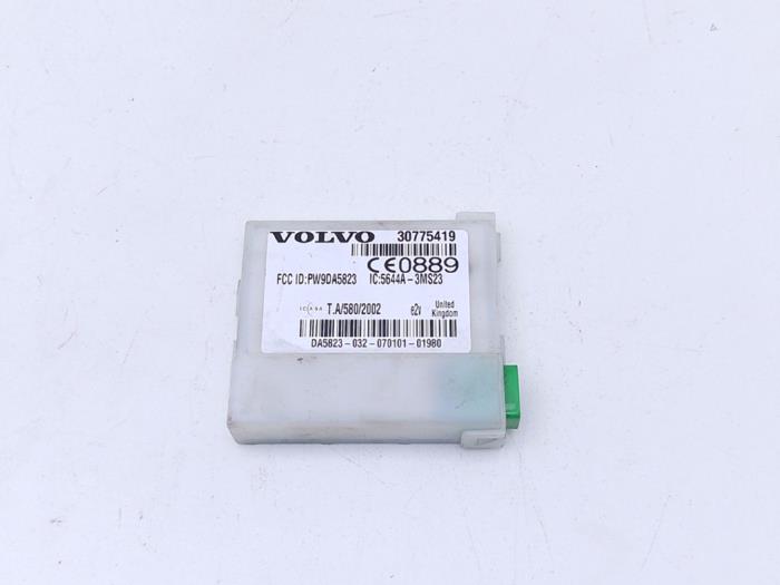 Używane Modul (rózne) Volvo V70 (SW) 2.4 T5 20V Cena € 25,00 Procedura marży oferowane przez Automaterialen Ronald Morien B.V.
