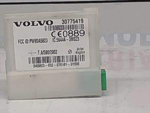 Usados Módulo (varios) Volvo V70 (SW) 2.4 T5 20V Precio de solicitud ofrecido por Automaterialen Ronald Morien B.V.