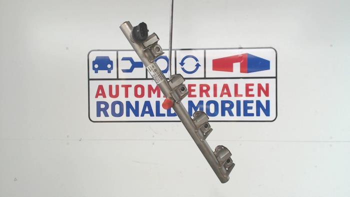 Usagé Système d'injection Ford Focus Prix sur demande proposé par Automaterialen Ronald Morien B.V.