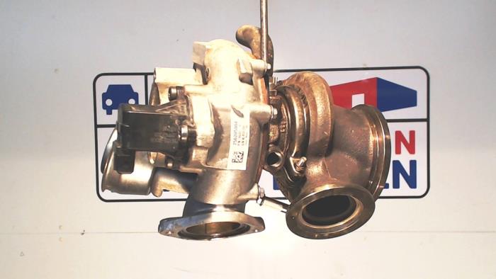 Usagé Turbo BMW 7 serie (F01/02/03/04) 760i,Li,LiS V12 48V Prix € 425,00 Règlement à la marge proposé par Automaterialen Ronald Morien B.V.