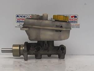 Begagnade Huvudcylinder Volkswagen Fox (5Z) 1.4 TDI Pris € 50,00 Marginaltabell erbjuds av Automaterialen Ronald Morien B.V.