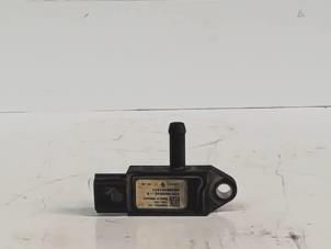 Usados Sensor de filtro de hollín Renault Grand Scénic III (JZ) 1.5 dCi 110 Precio € 30,00 Norma de margen ofrecido por Automaterialen Ronald Morien B.V.