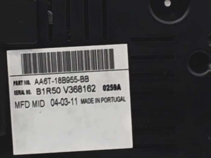 Wyswietlacz jednostki multimedialnej z Ford Fiesta 6 (JA8)  2011