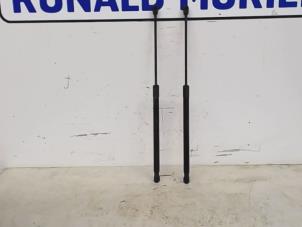 Used Set of tailgate gas struts Ford Fiesta 6 (JA8) Price € 35,00 Margin scheme offered by Automaterialen Ronald Morien B.V.