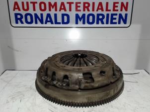 Used Clutch kit (complete) Nissan Primastar 2.0 dCi 120 Price € 225,00 Margin scheme offered by Automaterialen Ronald Morien B.V.