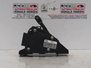Używane Czujnik polozenia pedalu gazu Renault Trafic (1FL/2FL/3FL/4FL) Cena € 9,99 Procedura marży oferowane przez Automaterialen Ronald Morien B.V.