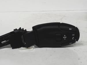 Used Steering wheel mounted radio control Peugeot 5008 I (0A/0E) 1.6 HDiF 16V Price € 25,00 Margin scheme offered by Automaterialen Ronald Morien B.V.