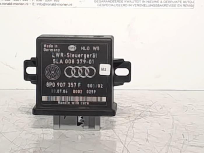 Używane Modul (rózne) Audi A6 Avant Quattro (C6) 3.0 TDI V6 24V Cena € 35,00 Procedura marży oferowane przez Automaterialen Ronald Morien B.V.