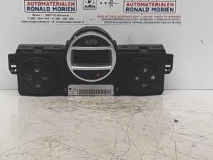 Used Heater control panel Renault Clio III Estate/Grandtour (KR) 1.5 dCi FAP Price € 29,00 Margin scheme offered by Automaterialen Ronald Morien B.V.