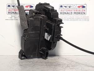 Used Front door lock mechanism 4-door, right Renault Clio III Estate/Grandtour (KR) 1.5 dCi FAP Price € 45,00 Margin scheme offered by Automaterialen Ronald Morien B.V.