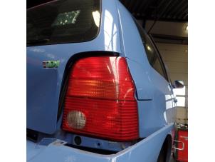 Gebrauchte Rücklicht rechts Volkswagen Lupo (6X1) 1.2 TDI 3L Preis € 15,00 Margenregelung angeboten von Automaterialen Ronald Morien B.V.