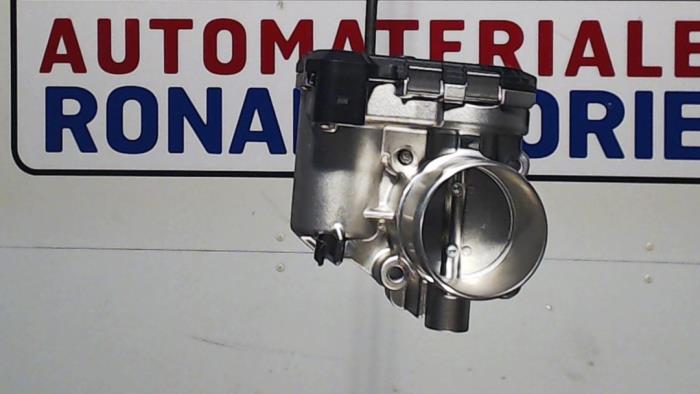 Neuf Boîtier accélérateur Ford Focus 3 1.6 EcoBoost 16V 182 Prix € 65,00 Prix TTC proposé par Automaterialen Ronald Morien B.V.
