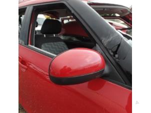 Gebrauchte Außenspiegel rechts Skoda Fabia II (5J) 1.4 TDI 80 Preis € 70,00 Margenregelung angeboten von Automaterialen Ronald Morien B.V.
